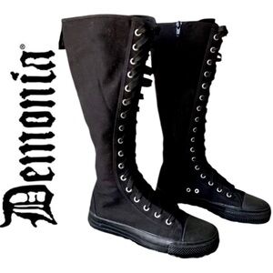 Demonia Deviant-301 unisex blk canvas 17-hole lace-up sneakers-Men’s 7 women’s 9
